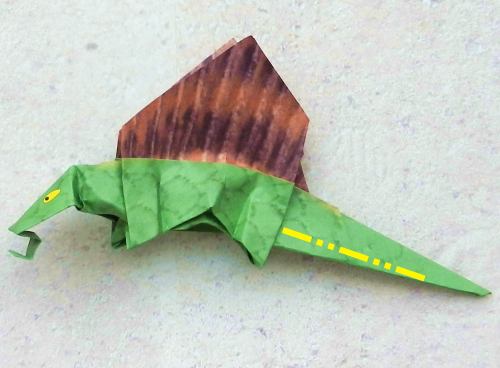 origami Dimetrodon folding instructions