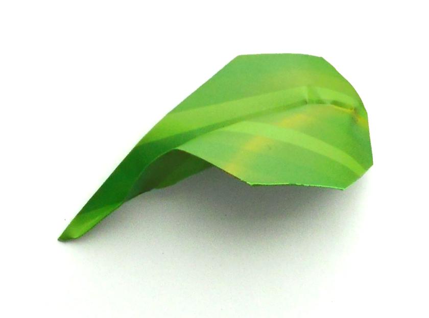 Origami leaf