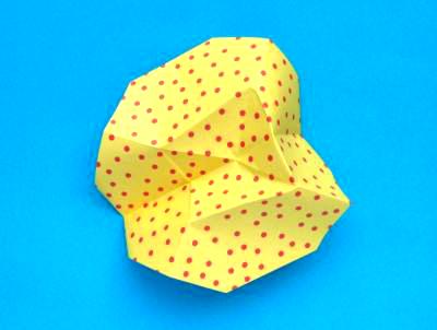 Eierdopje van papier maken Eierdopje van papier maken