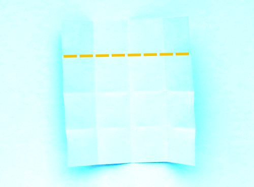 Edelsteentjes knutselen met gekleurd papier Edelsteentjes knutselen met gekleurd papier