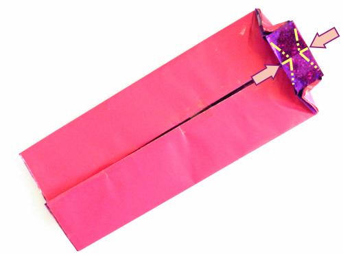 Papieren cadeautasje met strik maken