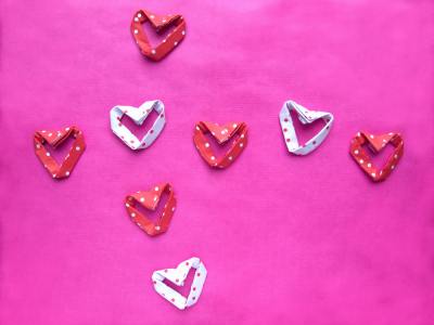 origami hearts with polkadots pattern