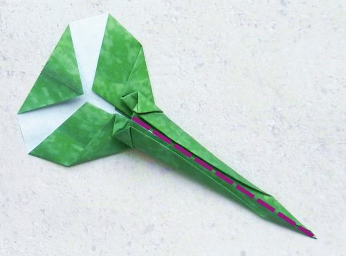 origami heart shaped leaf folding instructions