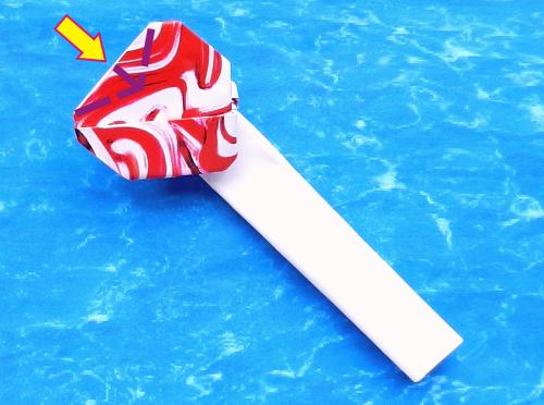 een lollie in de vorm van een hartje knutselen