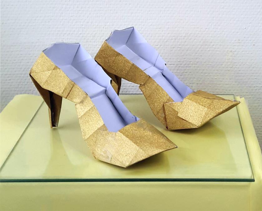 Origami hoge hakken pumps