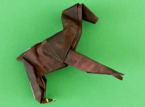 een Paard van papier maken een Paard van papier maken