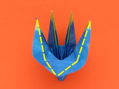 uitleg om een origami Iris te vouwen