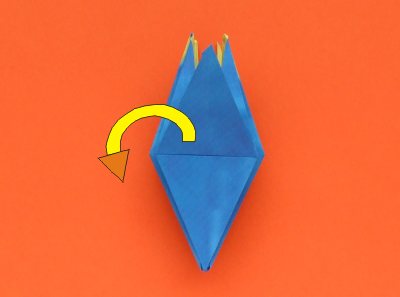 uitleg om een origami Iris te vouwen