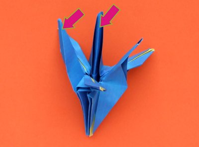 uitleg om een origami Iris te vouwen