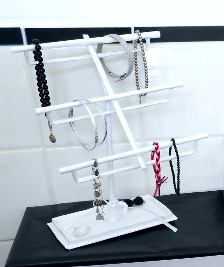 Paper Jewelry Organizer