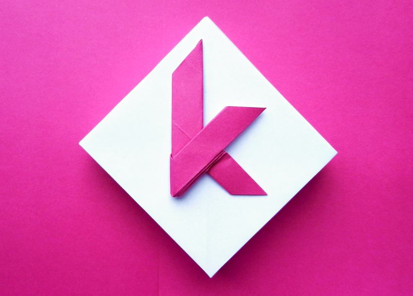 Letter K van papier Letter K van papier