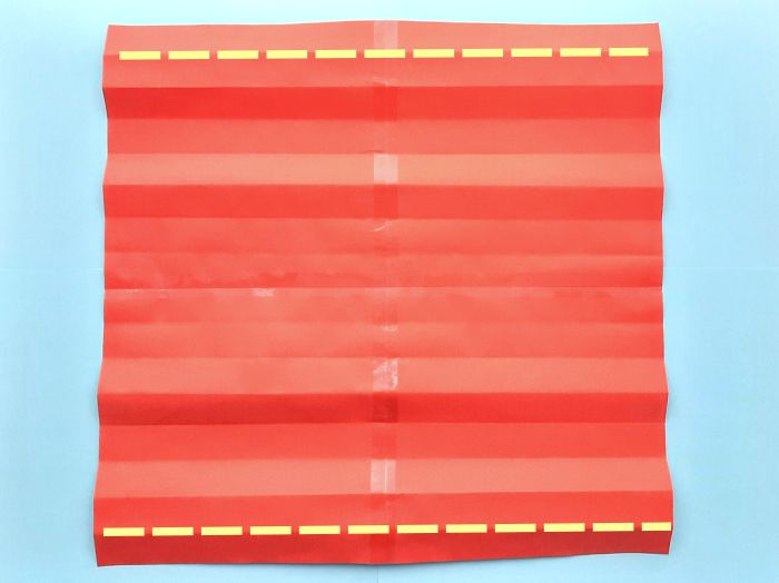 Reddingsboei van papier maken