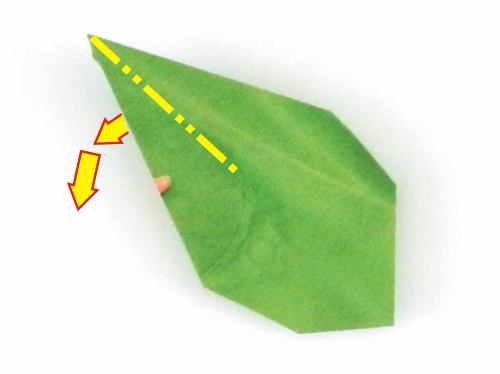 Make Origami Magazine Flowers Make Origami Magazine Flowers