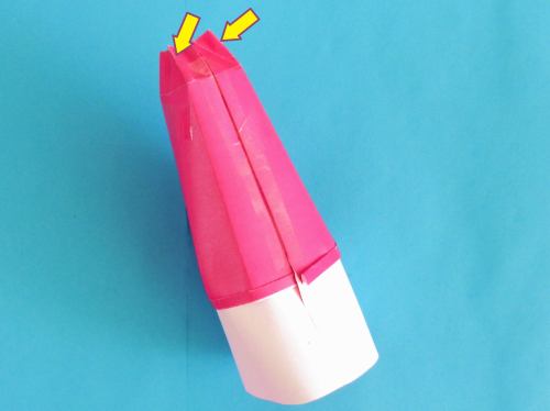 Een nep milkshake van papier maken Een nep milkshake van papier maken