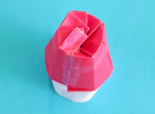 Een nep milkshake van papier maken Een nep milkshake van papier maken