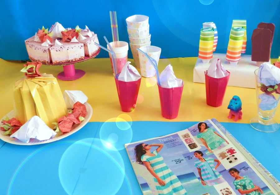 Nep speelgoed ijsjes van papier Nep speelgoed ijsjes van papier