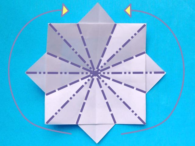 Make a Mirror Flower Frame Make a Mirror Flower Frame