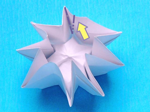 Make a Mirror Flower Frame Make a Mirror Flower Frame
