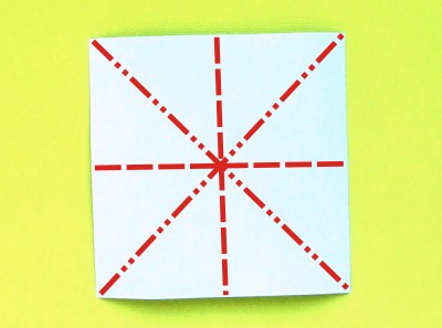 een onderdeel van een modulair origami model vouwen een onderdeel van een modulair origami model vouwen