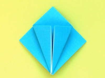 een onderdeel van een modulair origami model vouwen een onderdeel van een modulair origami model vouwen