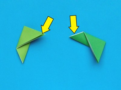 diagrams for a modular origami christmas wreath with a bow on it diagrams for a modular origami christmas wreath with a bow on it