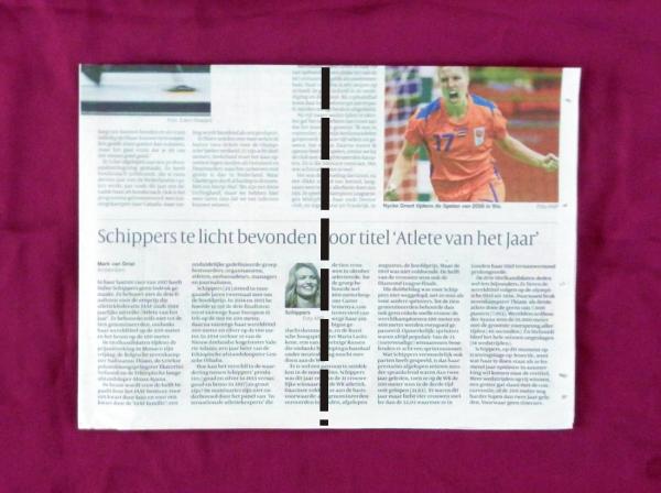 Jurk van kranten maken Jurk van kranten maken