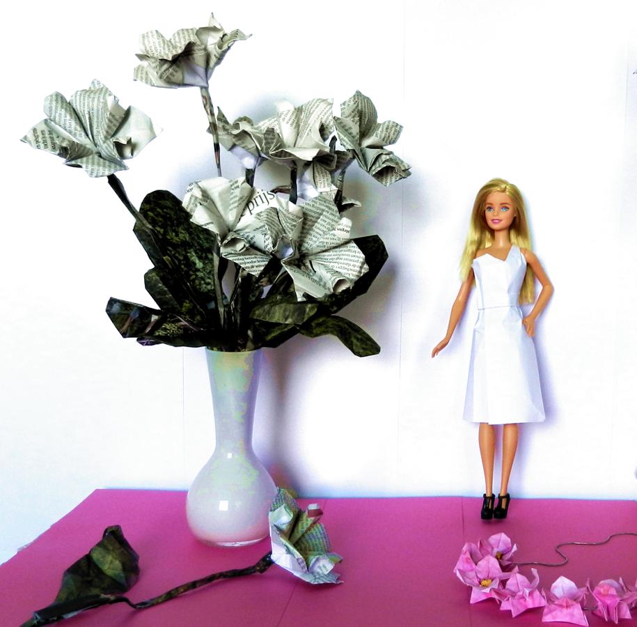 Newspaper flowers Newspaper flowers