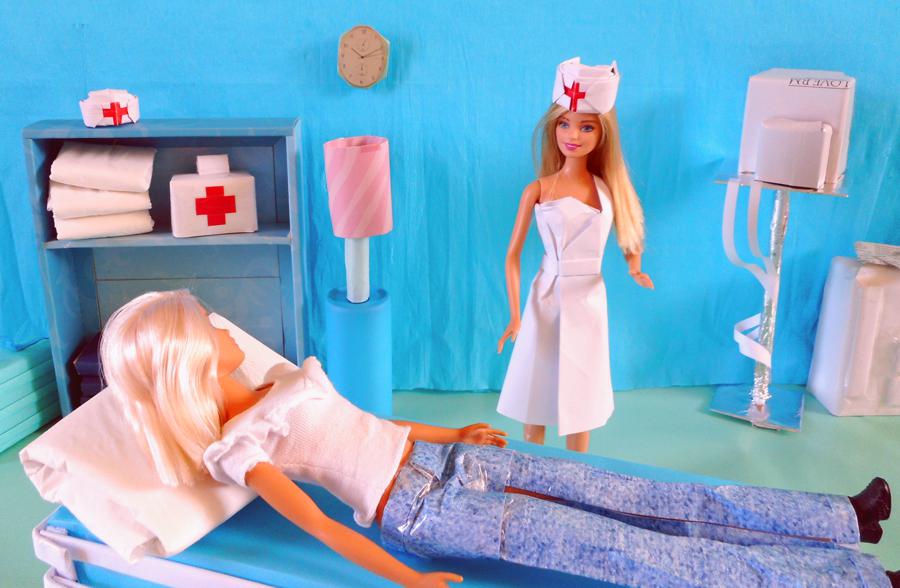 Paper Dollhouse Hospital