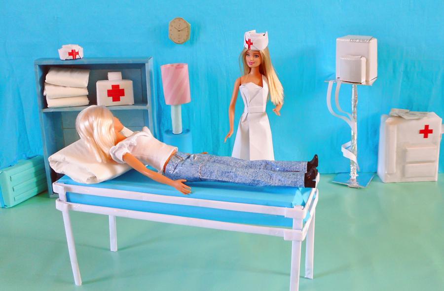 Paper Dollhouse Hospital