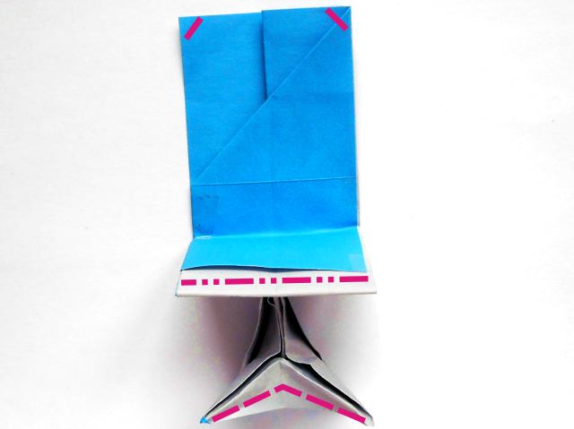 Origami bureaustoel maken