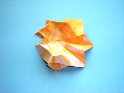 een origami bloem