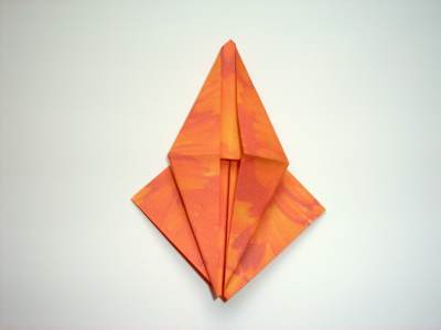 diagrammen voor een oranje origami bloemetje