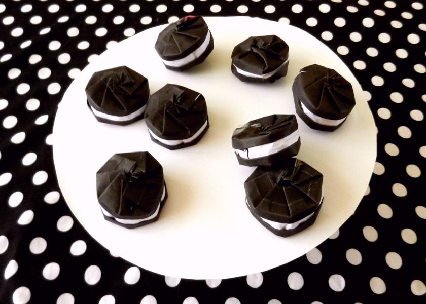 Oreo koekjes van papier Oreo koekjes van papier