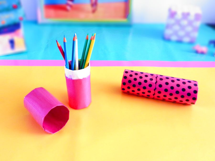 Origami round pencil box