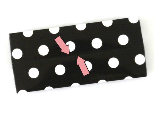 Een etui knutselen van glanzend papier Een etui knutselen van glanzend papier