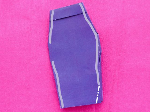 Fold an Origami pencil skirt Fold an Origami pencil skirt