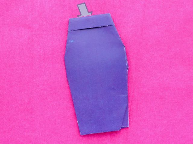 Fold an Origami pencil skirt Fold an Origami pencil skirt