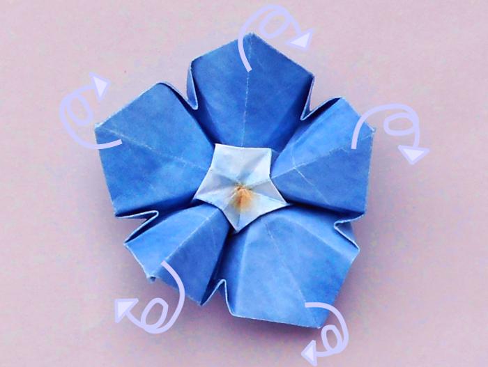 Fold an Origami Periwinkle Flower