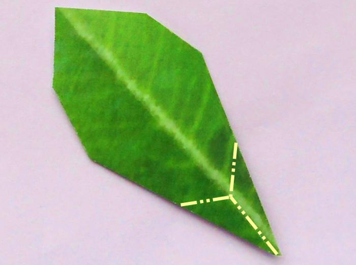 Fold an Origami Periwinkle Leaf