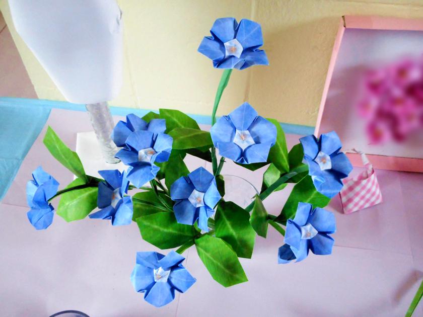 Origami Periwinkle Flowers