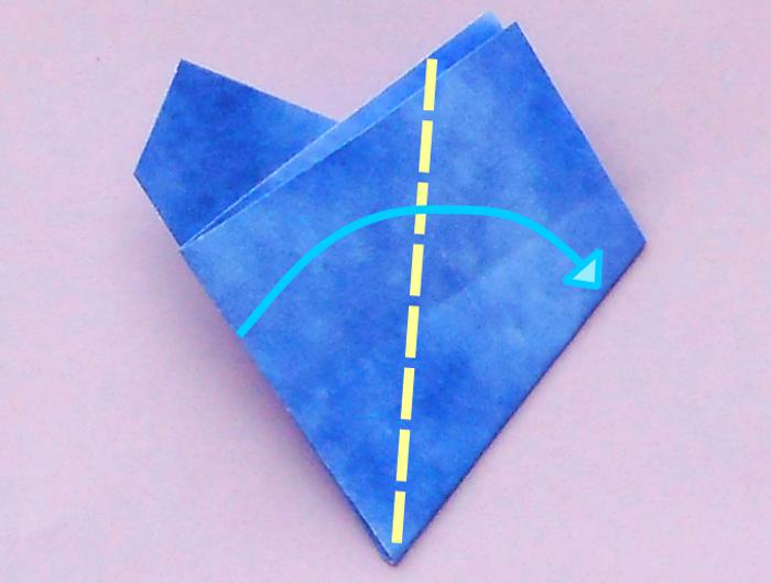Fold an Origami Periwinkle Flower Fold an Origami Periwinkle Flower