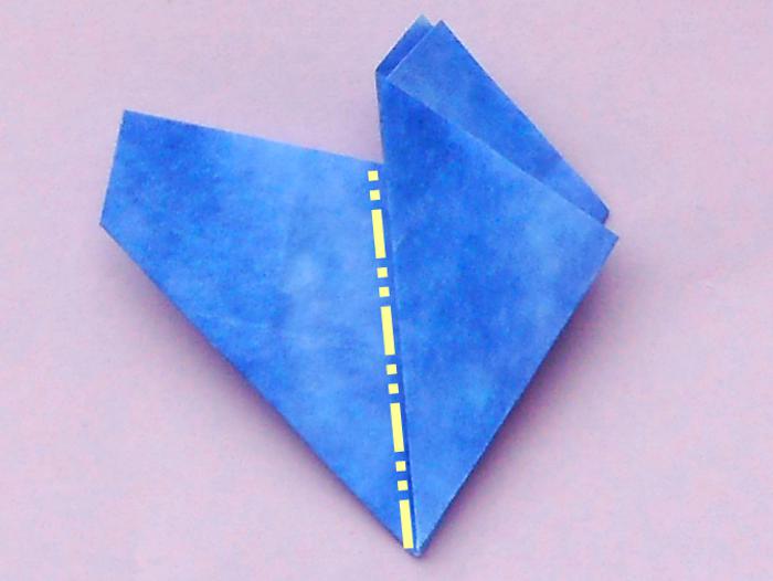 Fold an Origami Periwinkle Flower Fold an Origami Periwinkle Flower