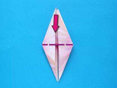 een mooie roze bloem van papier maken een mooie roze bloem van papier maken