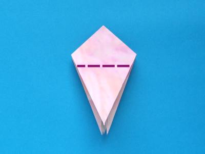 een mooie roze bloem van papier maken een mooie roze bloem van papier maken