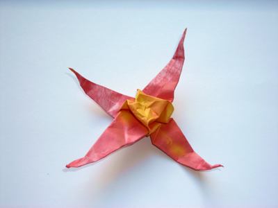 een origami bloem