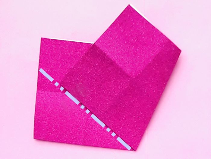 Make pink paper glitter flowers