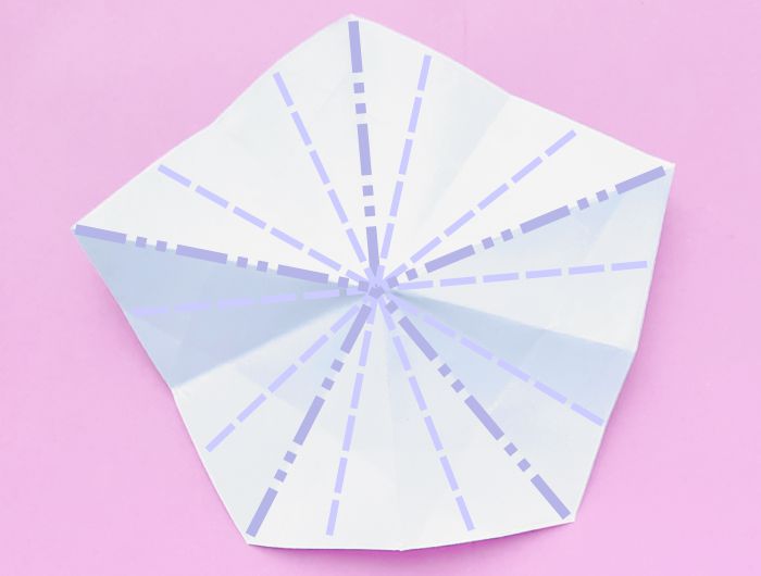 Make pink paper glitter flowers