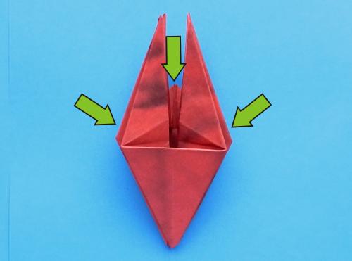 Make Origami Poinsettia flowers