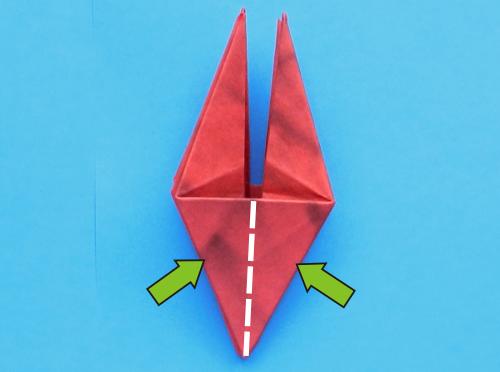 Make Origami Poinsettia flowers