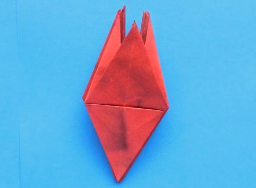 Make Origami Poinsettia flowers